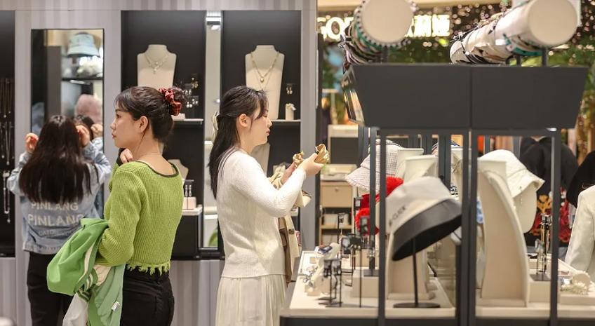 富豪配资_小镇贵妇_县城投资力