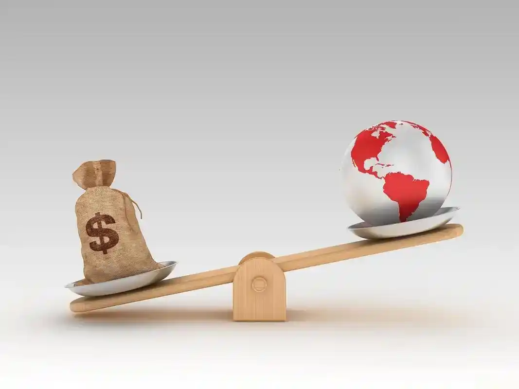 想找最安全的杠杆炒股平台？2025年十大合法平台详细评测