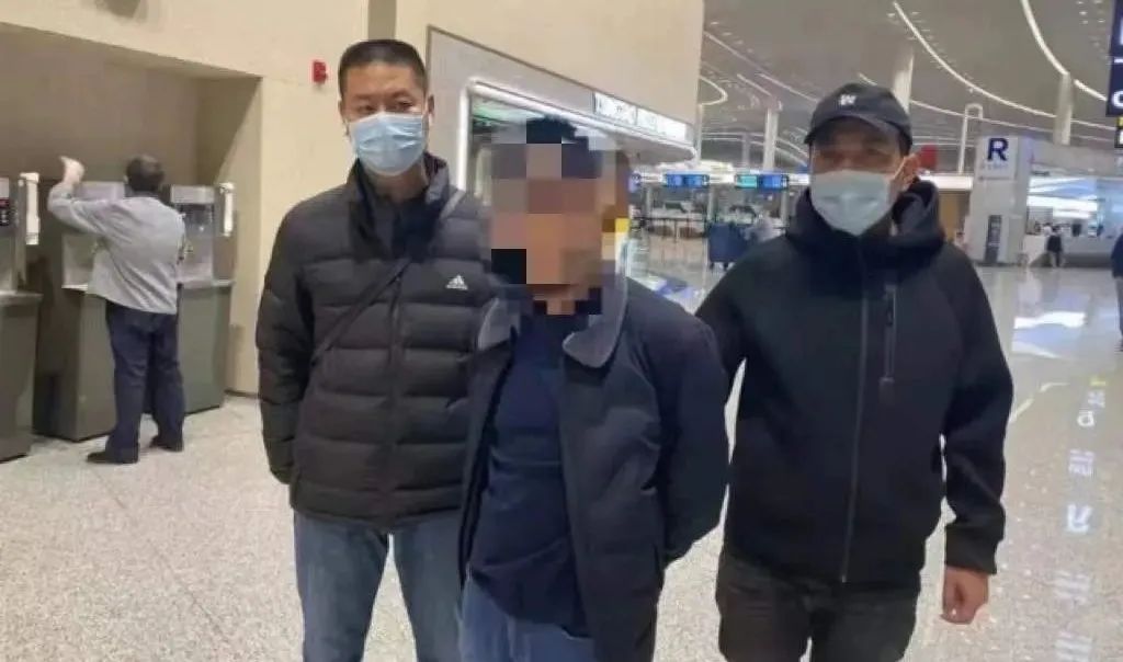 虚拟炒股APP诈骗_专业股票配资知识论坛_电信诈骗APP开发团伙