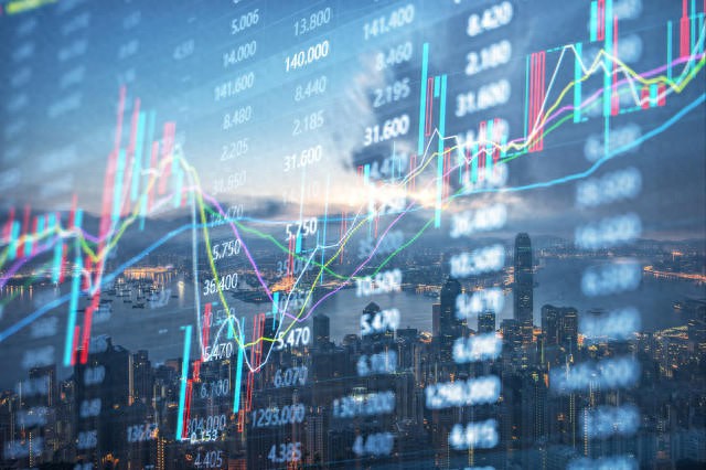 股市火热引关注，新手开户选券商、买基金成热门话题