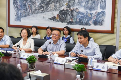 上海中期营业部员工诱导配资_期货公司配资违规_上海配资门户